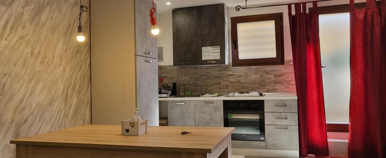 몰라디바리 Holithªy Molª B&B 외부 사진