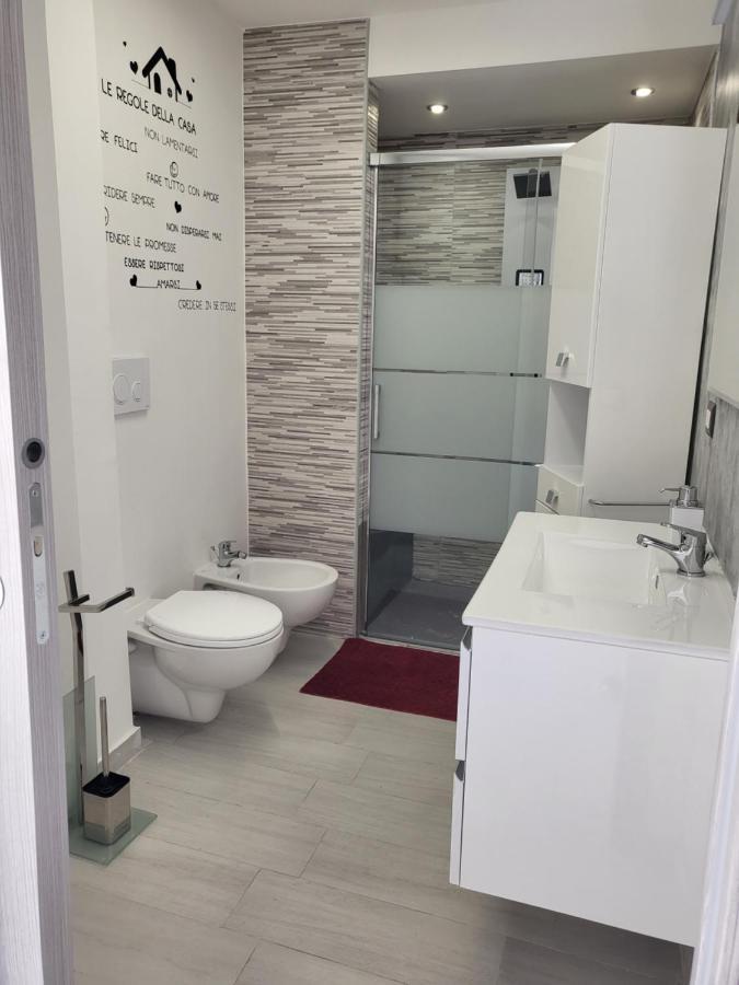 몰라디바리 Holithªy Molª B&B 외부 사진