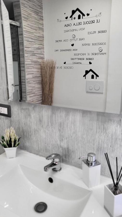 몰라디바리 Holithªy Molª B&B 외부 사진