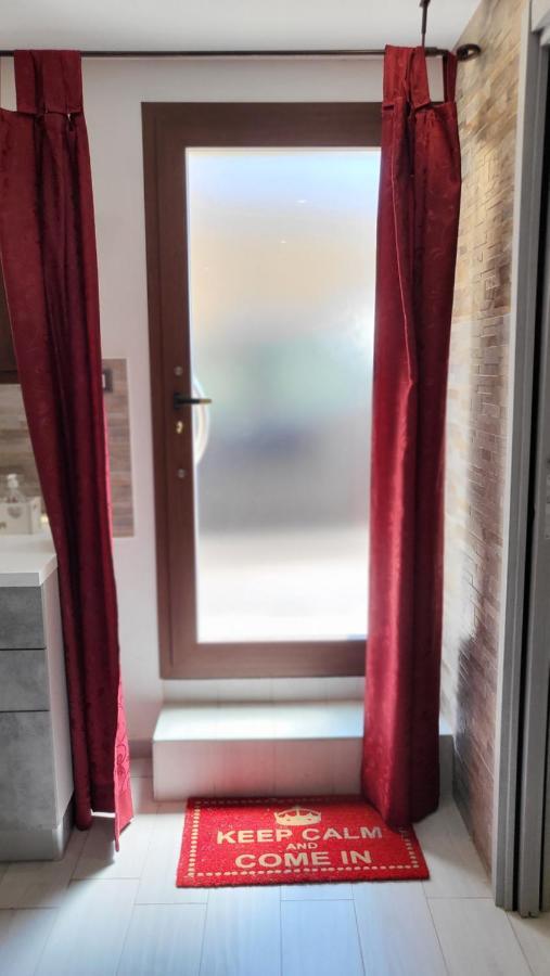 몰라디바리 Holithªy Molª B&B 외부 사진